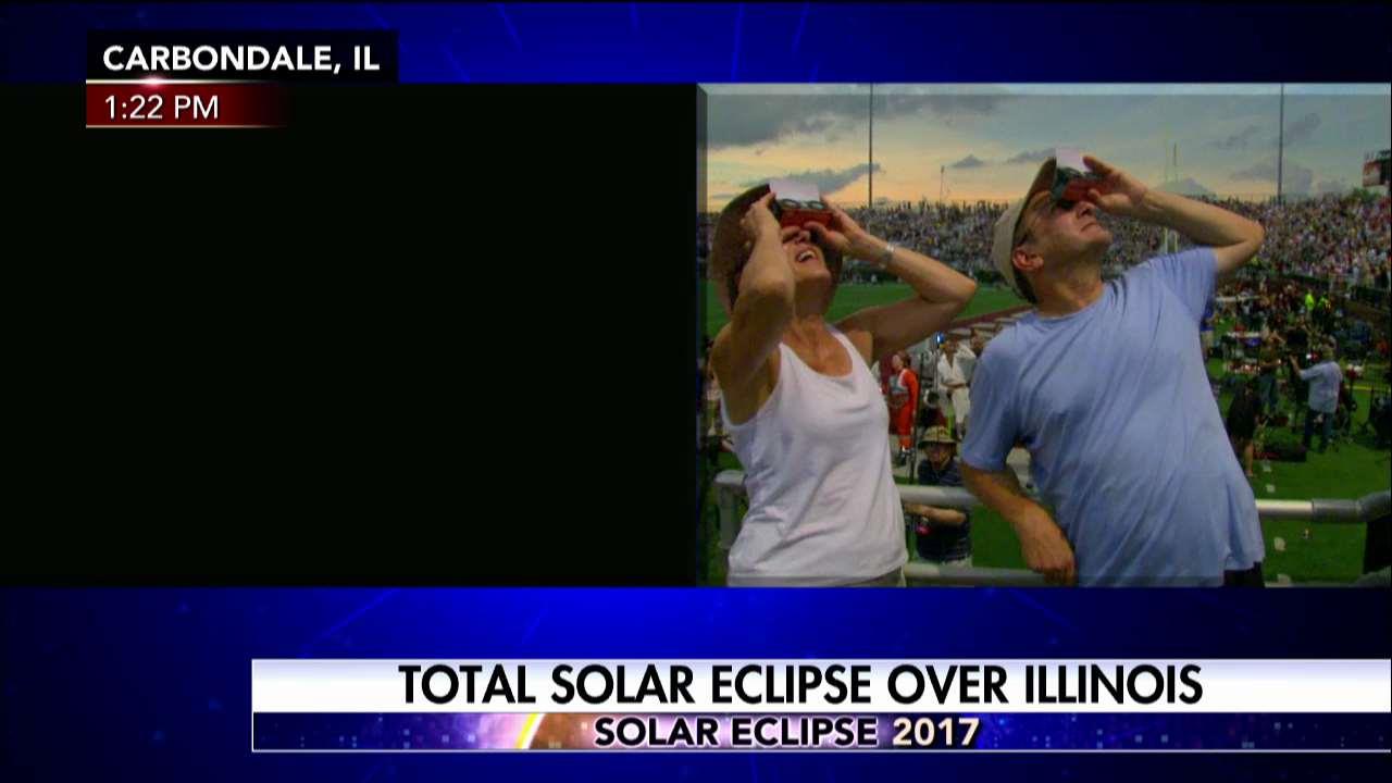Total solar eclipse passes over Carbondale, Illinois. Fox News Video