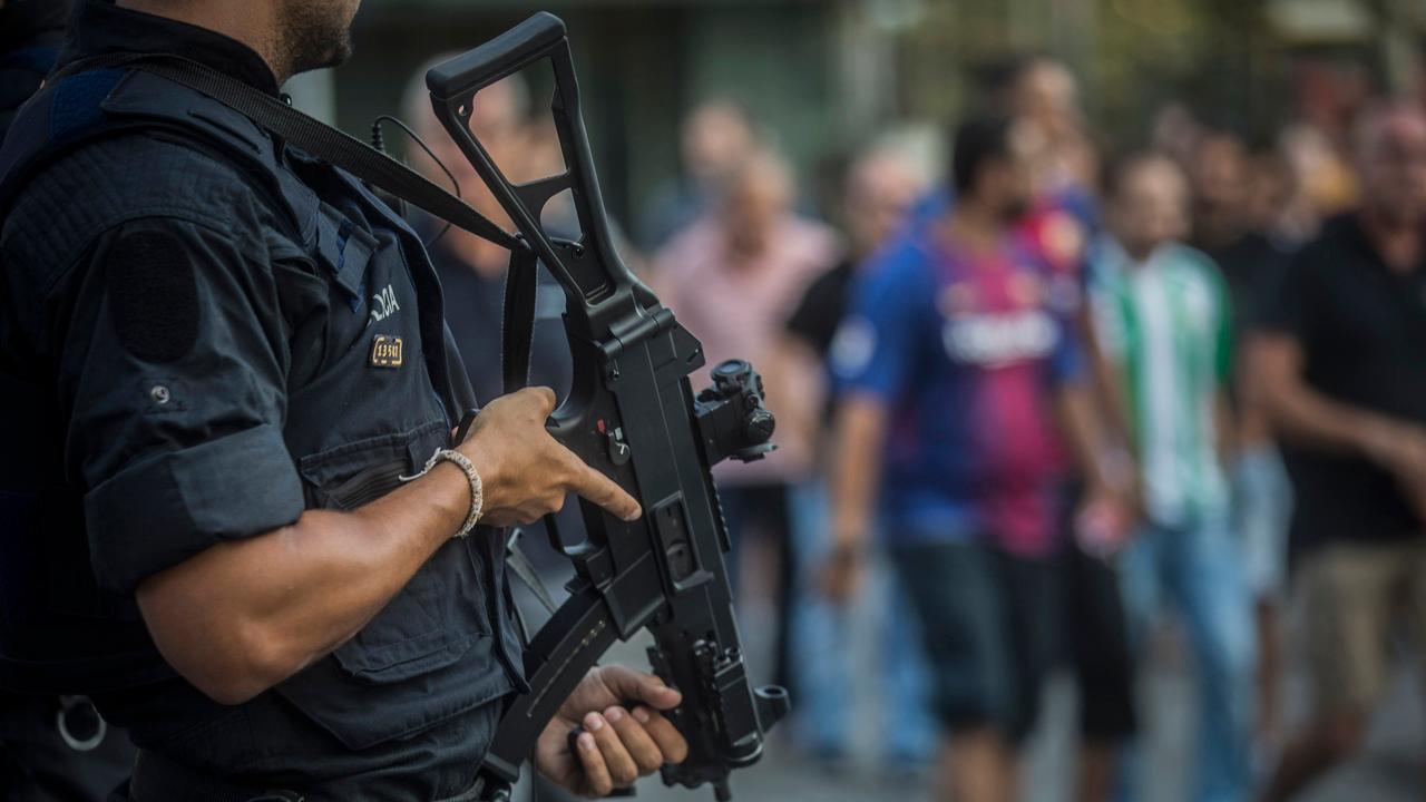 Police shoot, kill driver in Barcelona terror attack