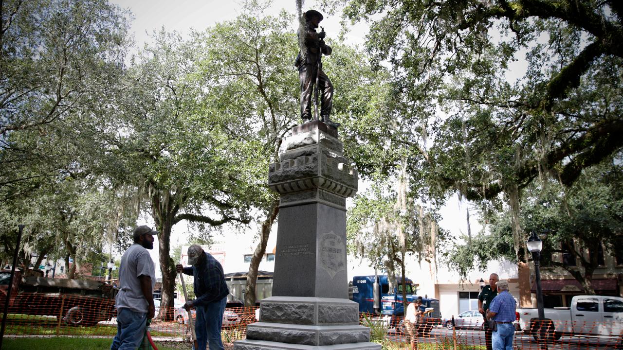 National debate erupts over confederate statues