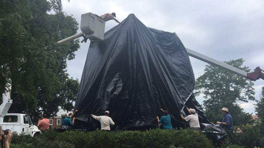 Charlottesville shrouds Confederate statues