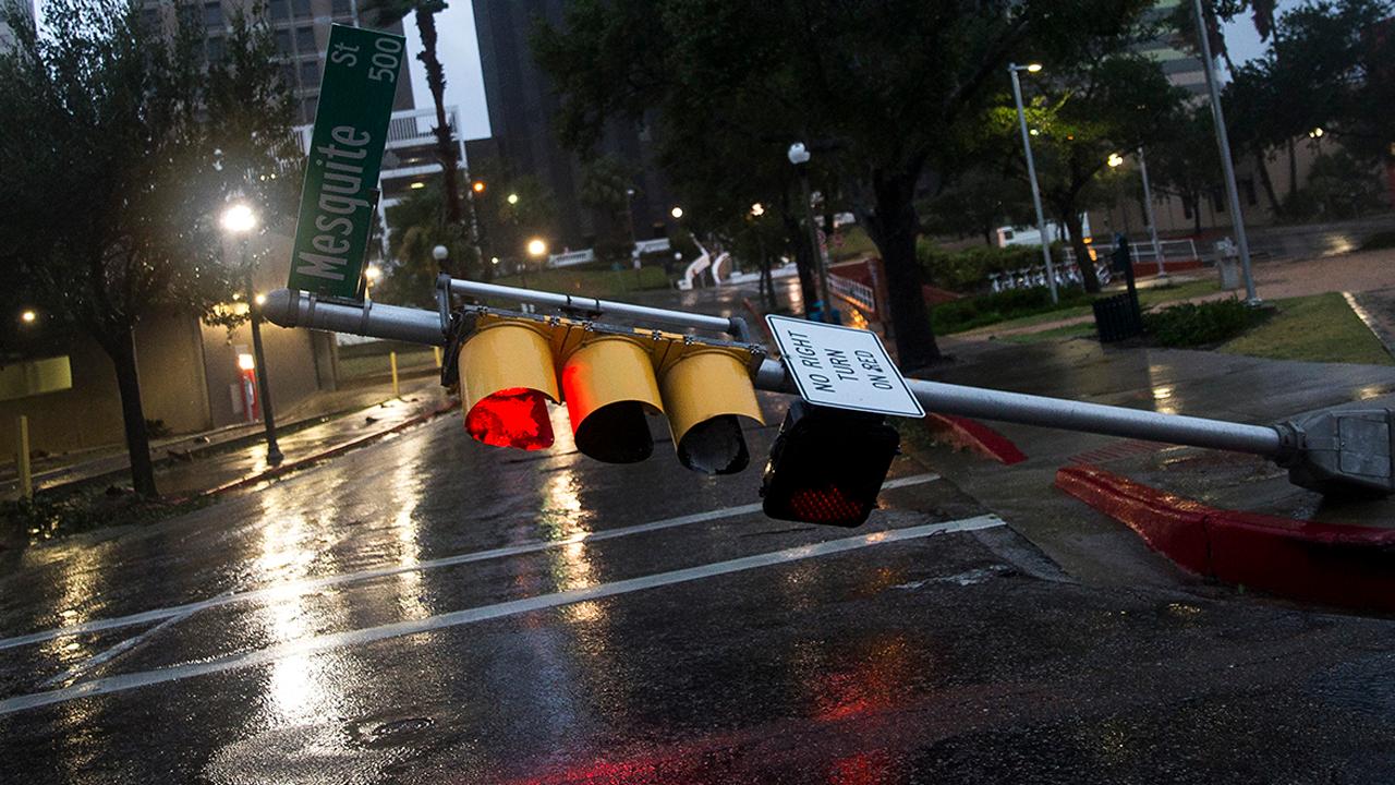 Tim olahraga profesional Houston menghadapi Badai Harvey