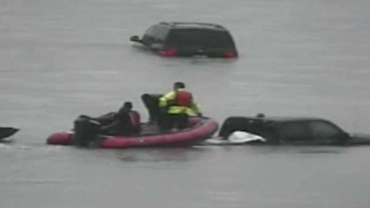 Stranded drivers rescued by boat in Houston