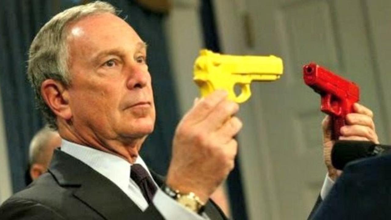 Tucker: 'Hypocrite' Bloomberg surrounds himself with guns