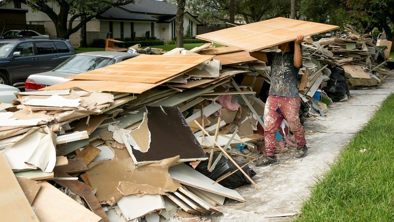 Texans persist with the recovery a week into the disaster