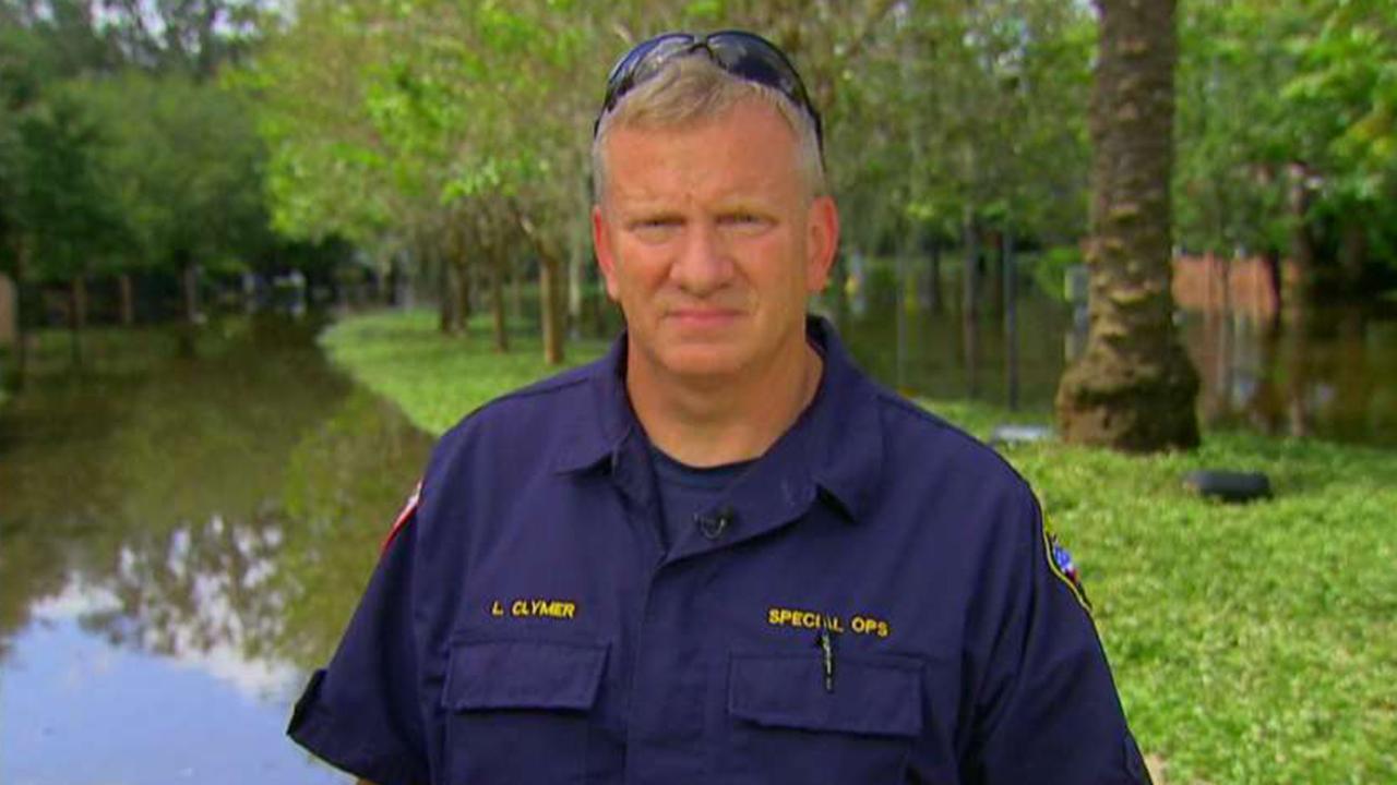Tennessee firefighters help in Jacksonville, Florida