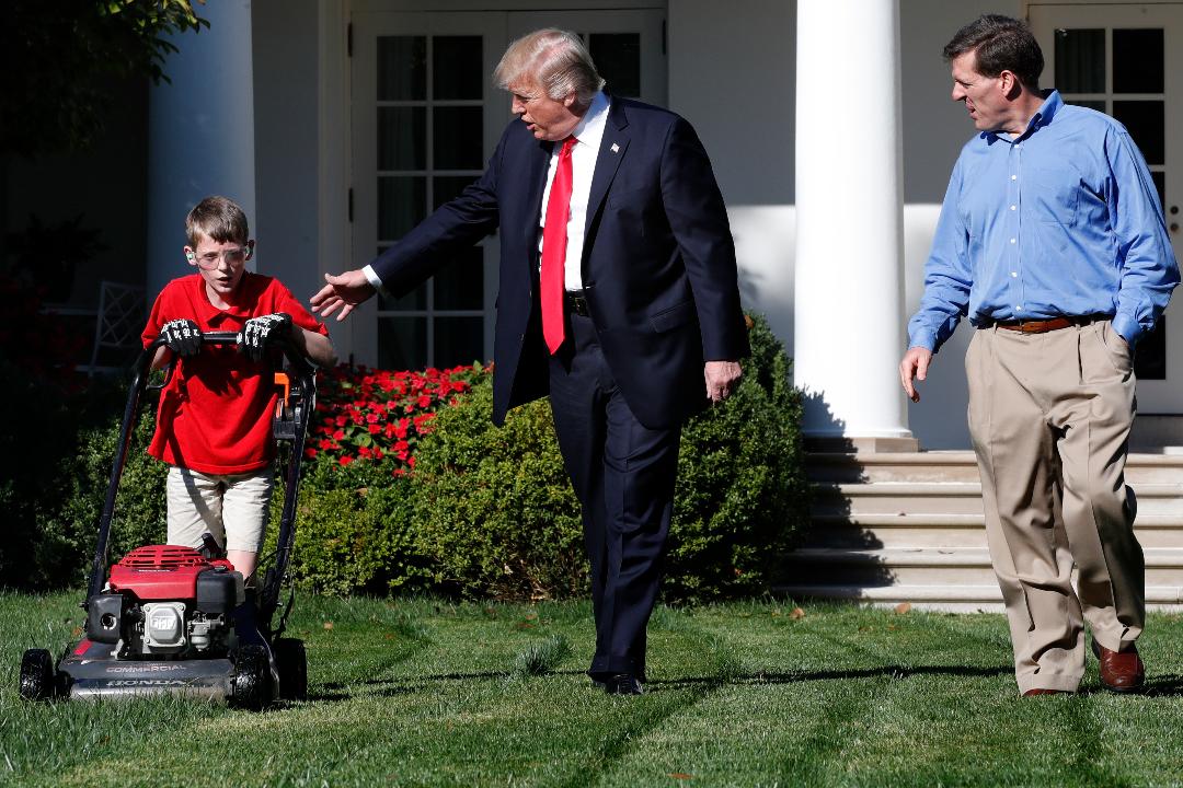 11-year-old Frank Giaccio mowed the White House Rose Garden lawn and didn’t stop working even as President Trump greeted him.  Giaccio described his experience as “pretty much the best day of my life.”  