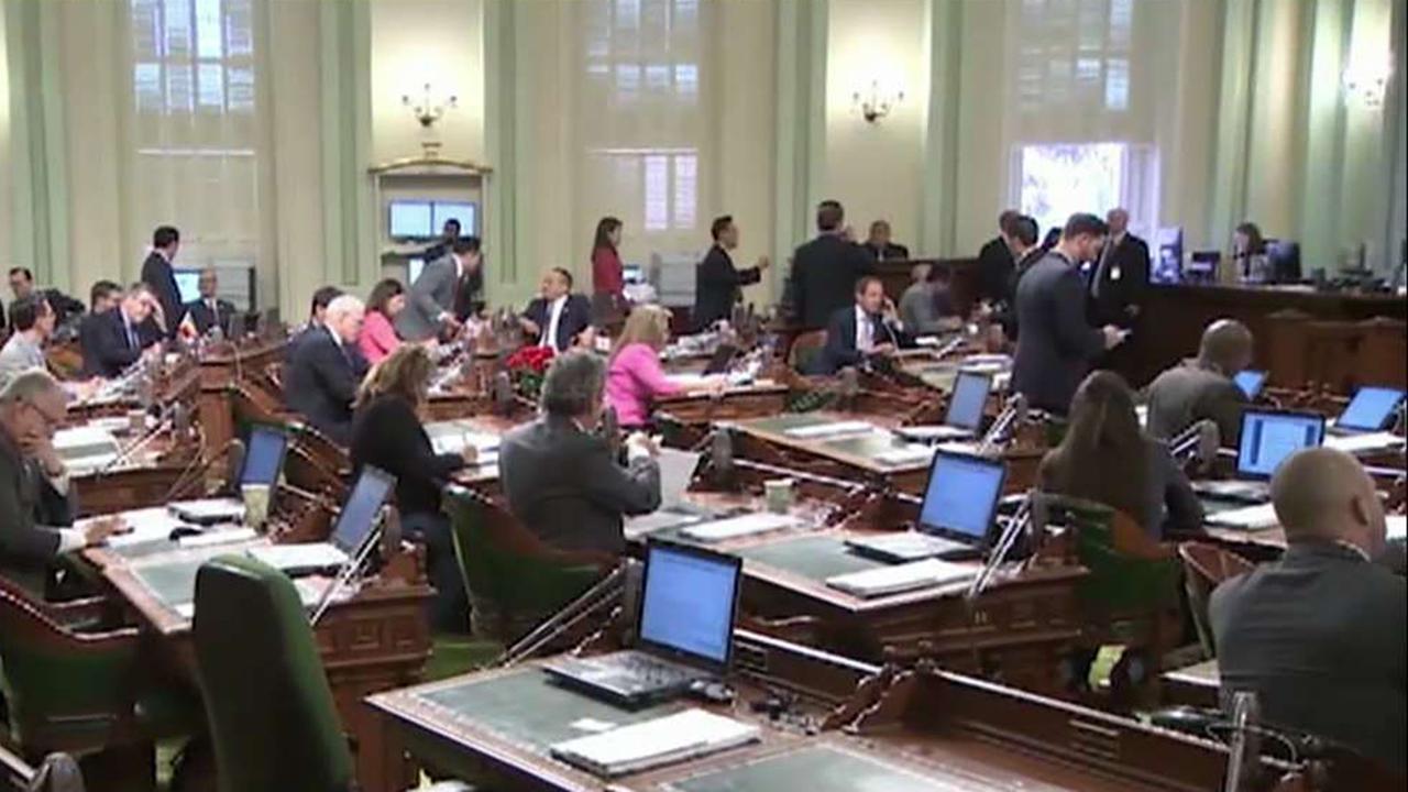 California lawmakers approve 'sanctuary state' bill