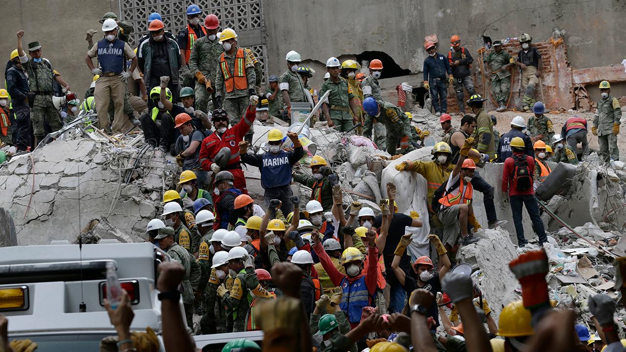 Search for survivors in rubble left by Mexico earthquake