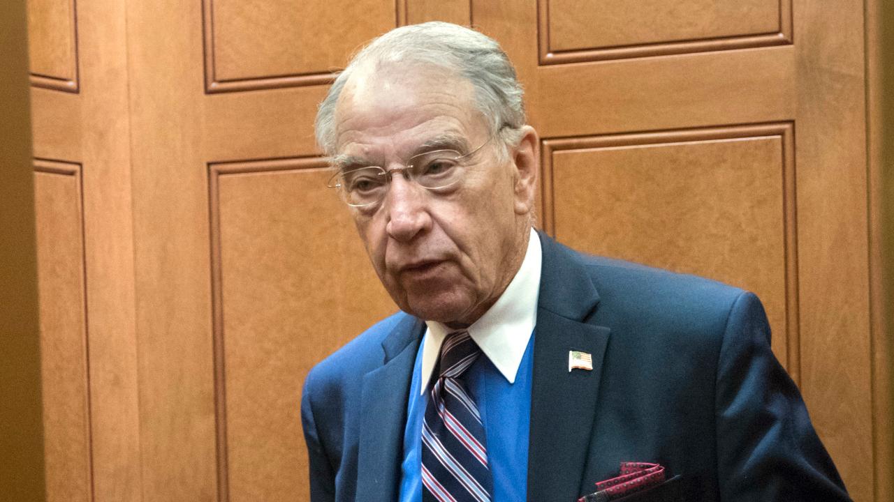 Sen. Grassley threatens FBI with subpoenas