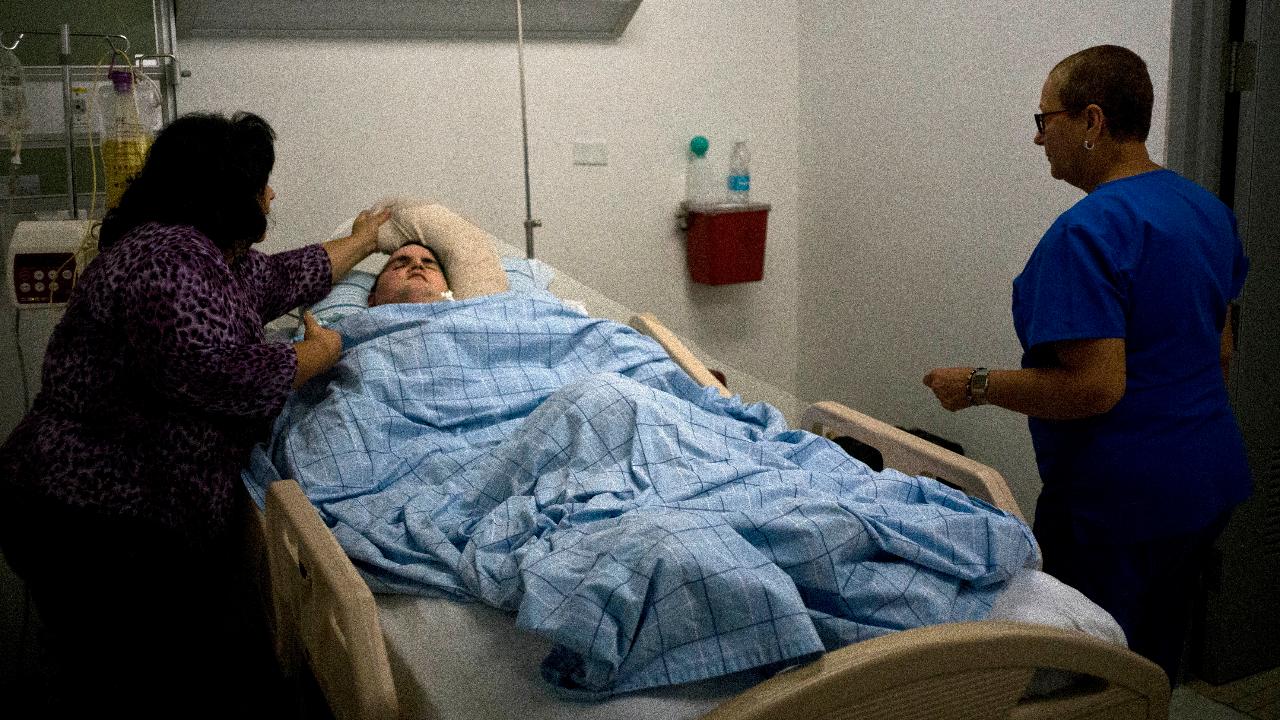 Puerto Rico prioritizes getting power to hospitals