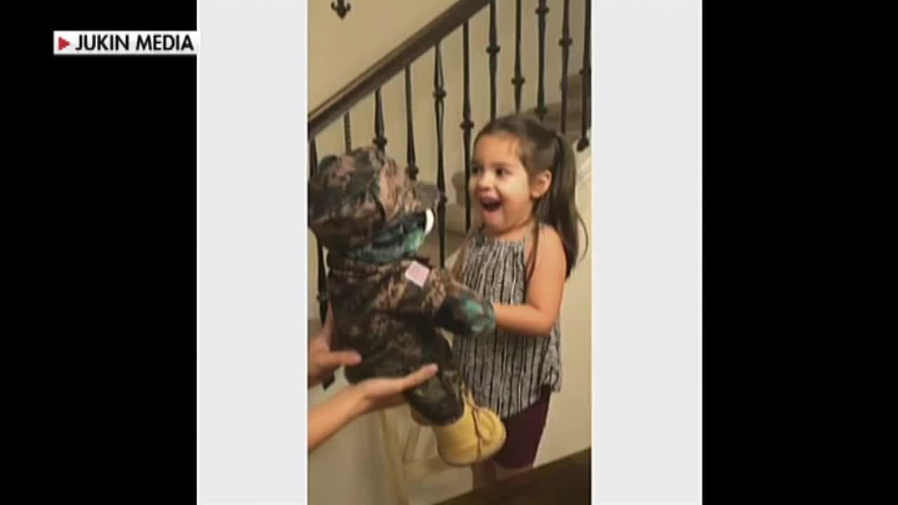 Little girl hears voice of deployed dad from teddy bear