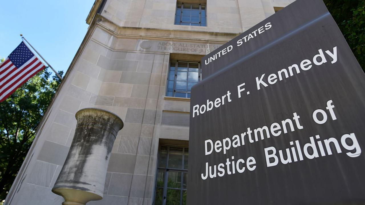 Justice Department lifts gag order on former FBI informant