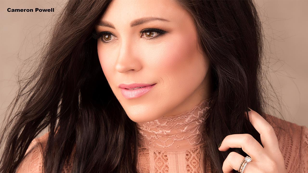 Kari Jobe: Jesus is 'the answer' to healing the nation