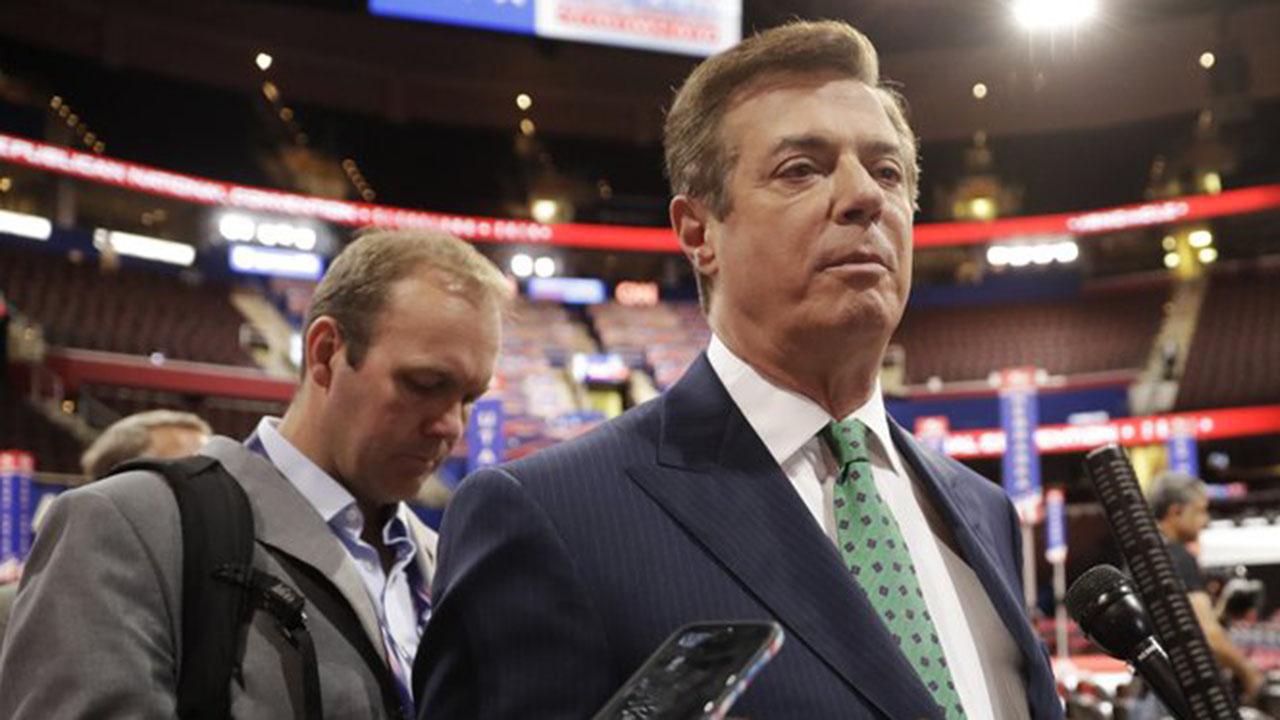 Manafort and Gates due in court amid indictments