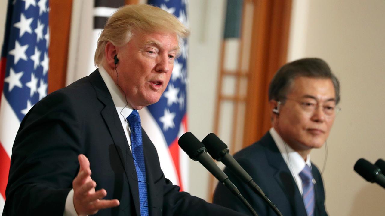 Trump projects message of unity in South Korea