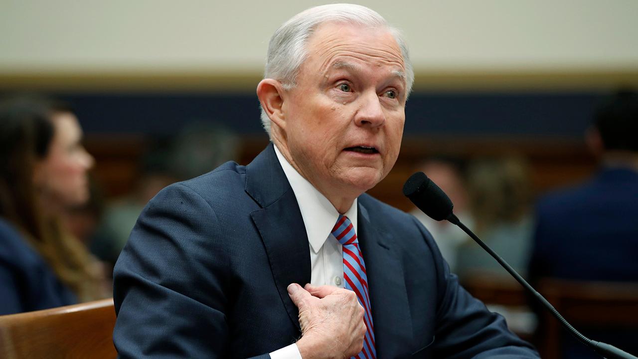 Lawmakers press Sessions on his contacts with Russia