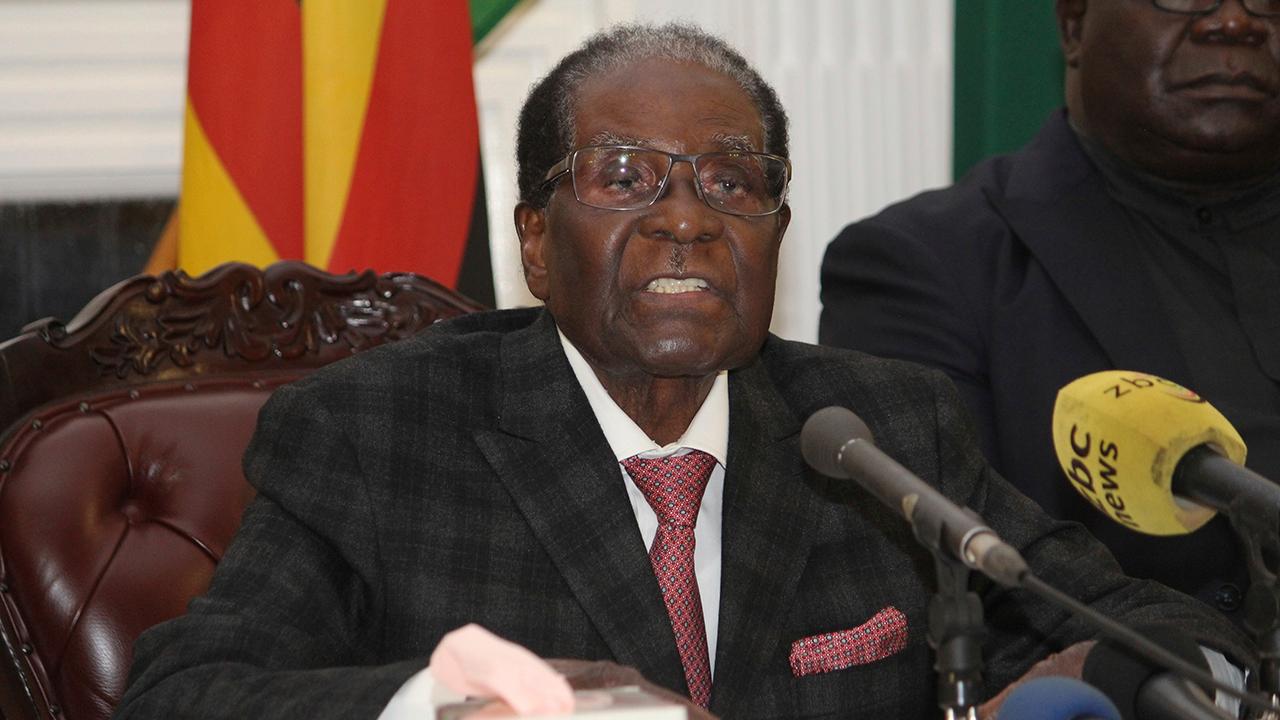Zimbabwe president speaks, doesn't announce resignation