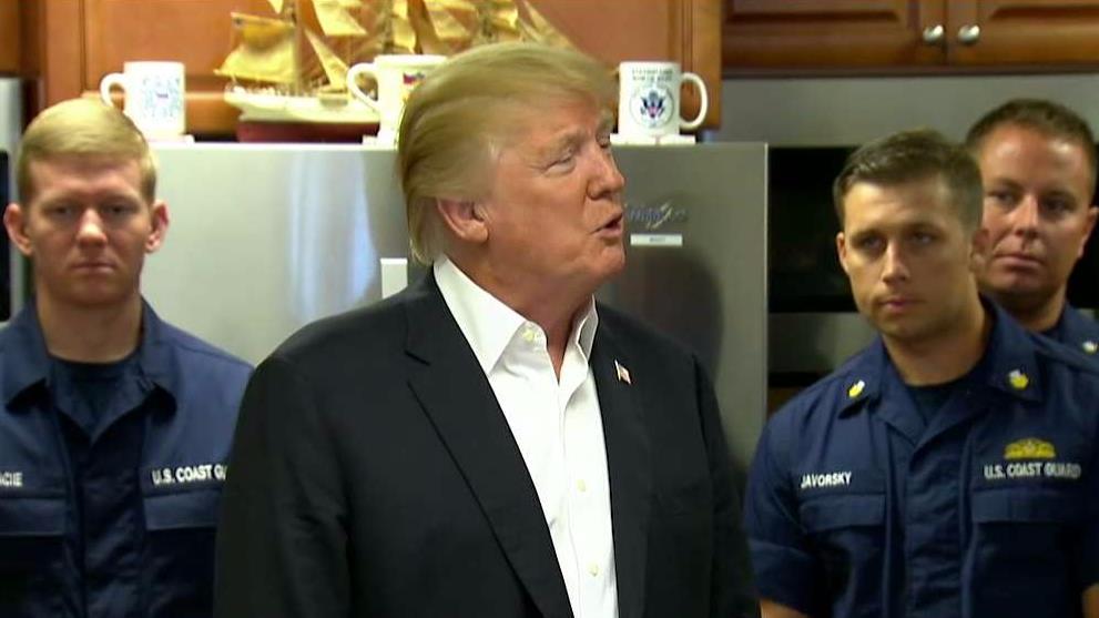 Trump makes Thanksgiving visit to Coast Guard station