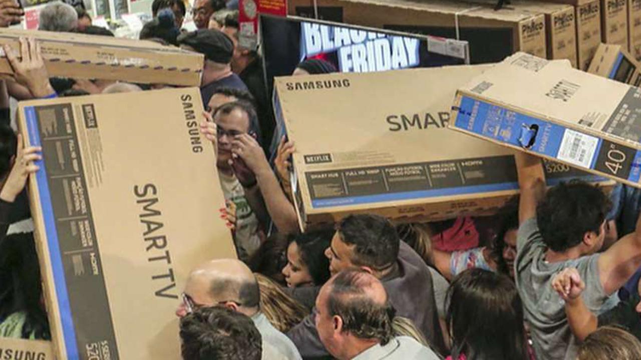 Shoppers head out early for Black Friday deals