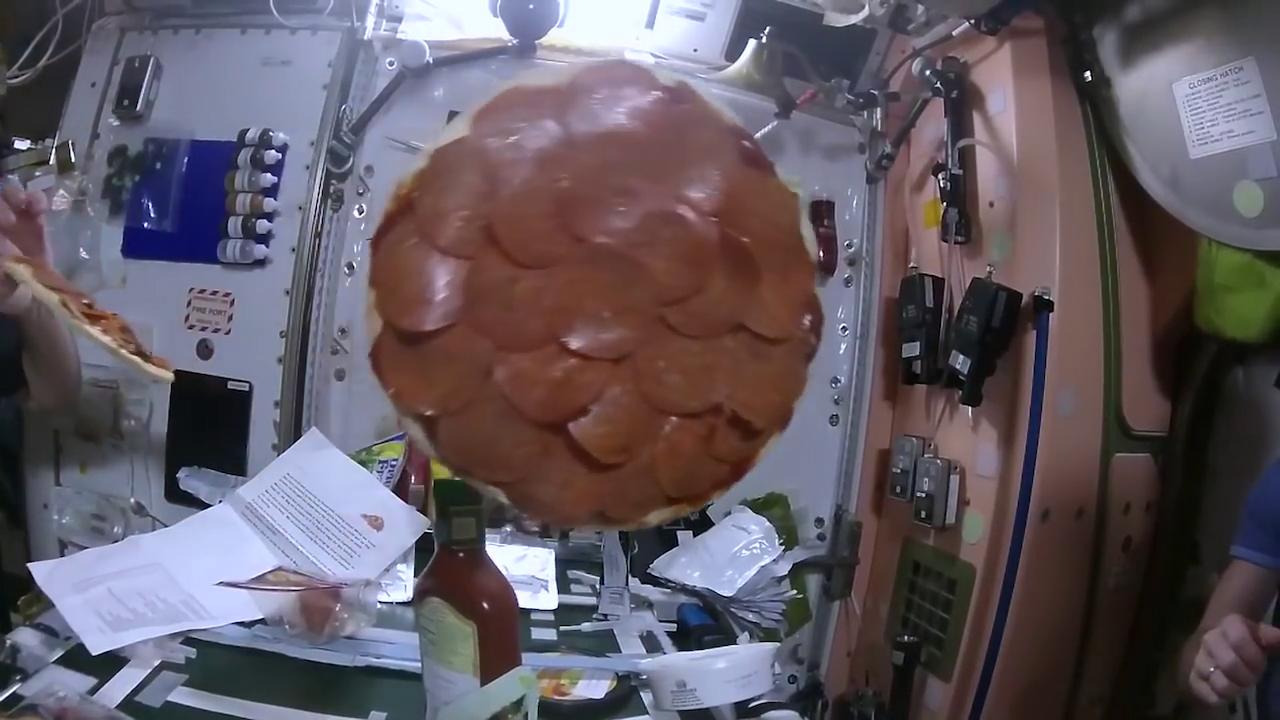 Watch astronauts make pizza in space