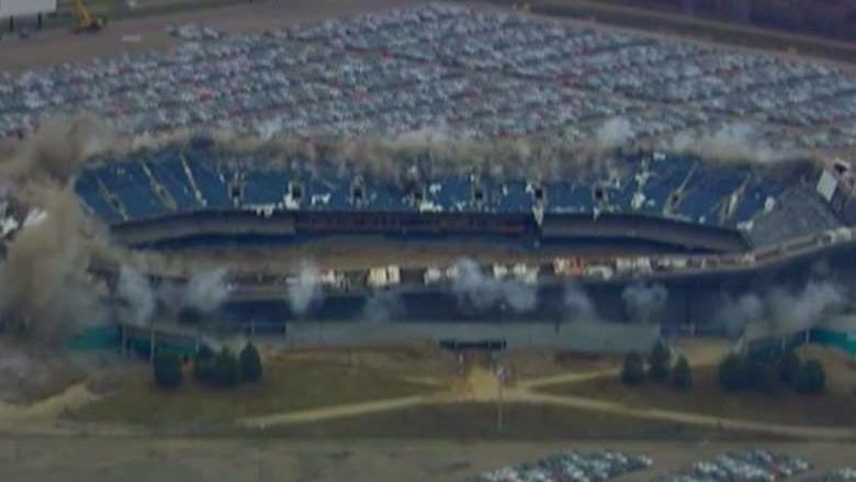 First implosion of Pontiac Silverdome fails miserably