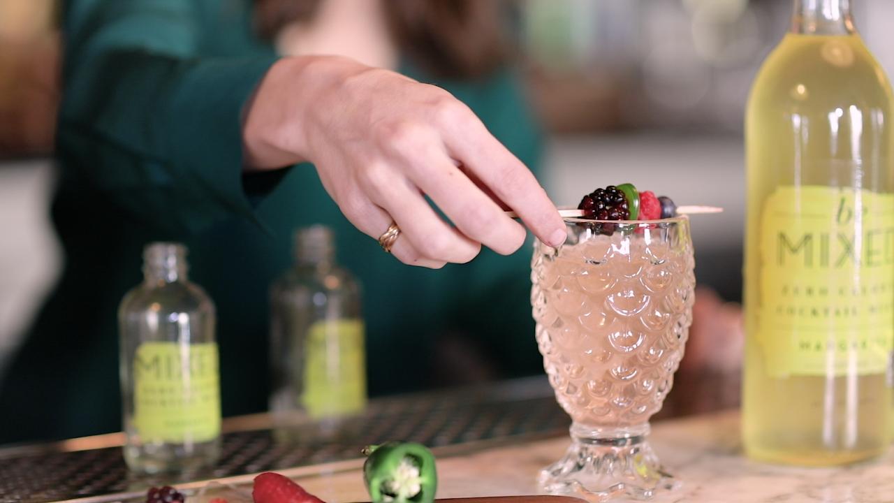 How your holiday cocktail can be healthy and delicious