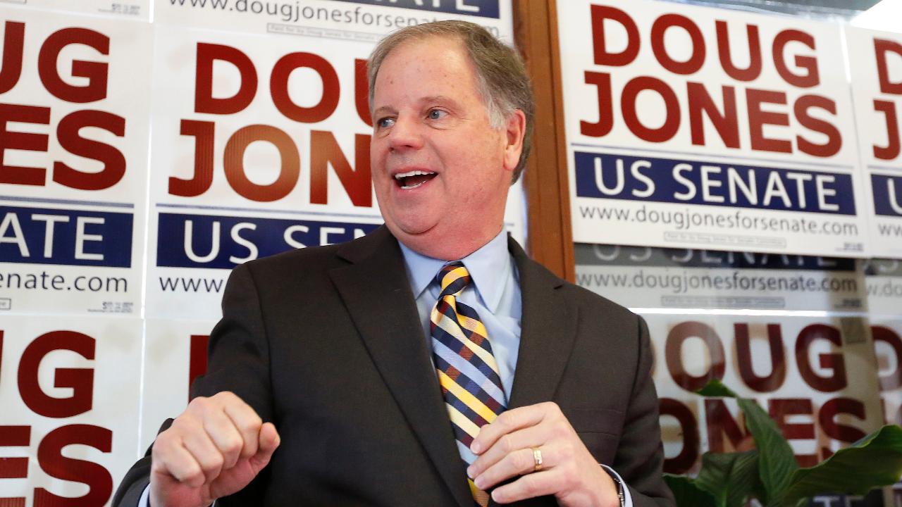 Doug Jones fights to flip Alabama's Senate seat