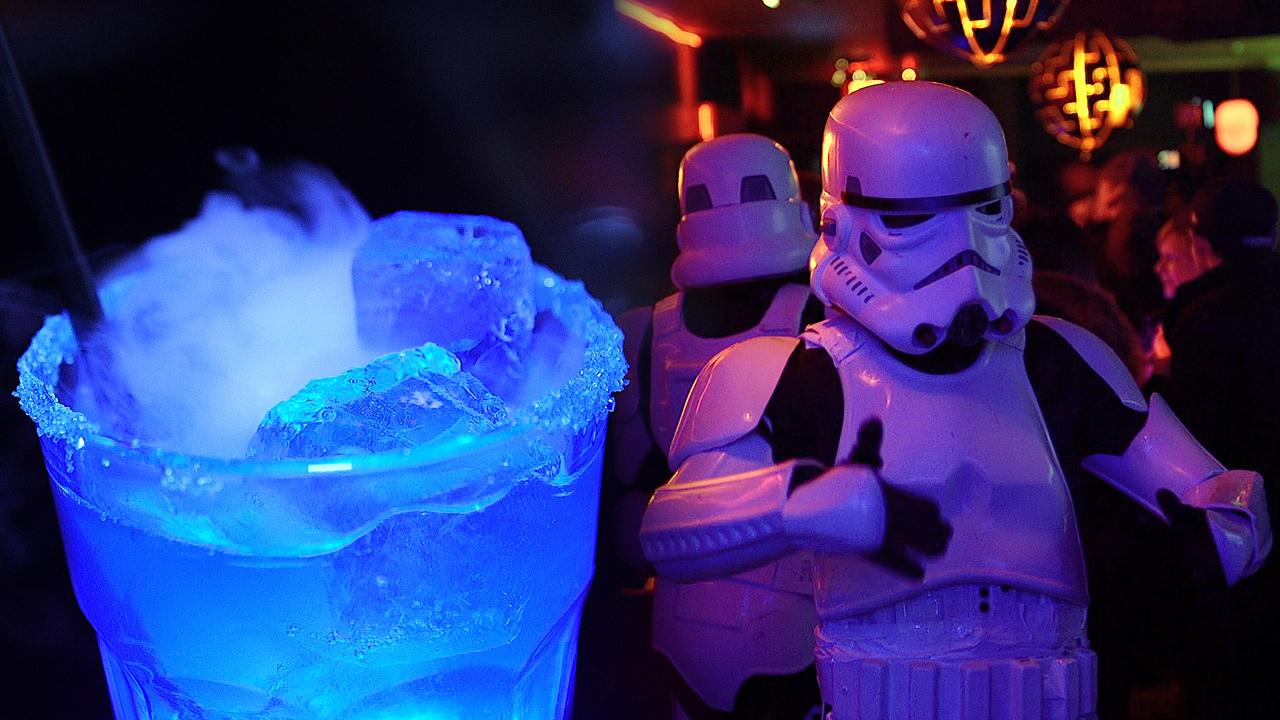 Star Wars pop-up bar: Fans embrace the 'Darkside'