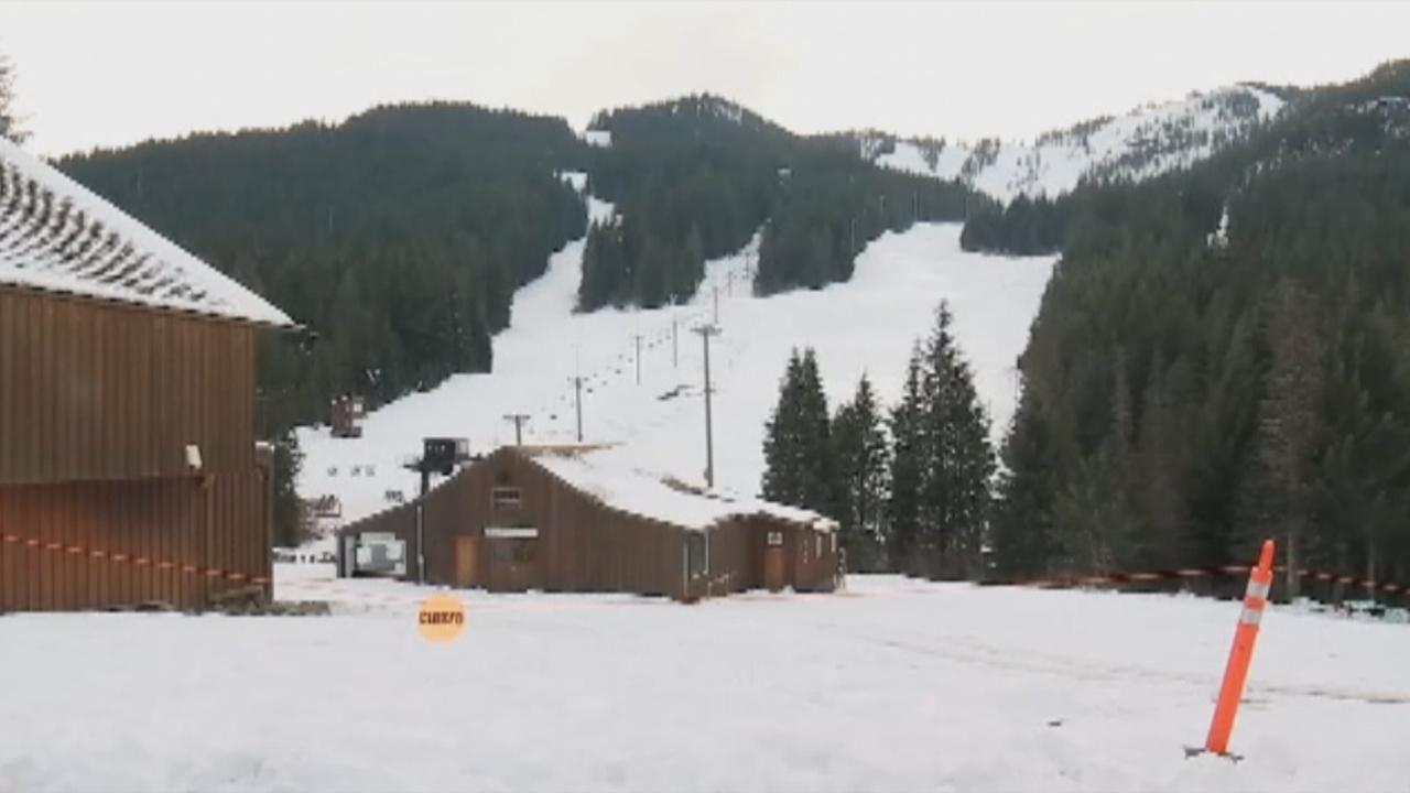 Dry weather putting pressure on Oregon ski resorts