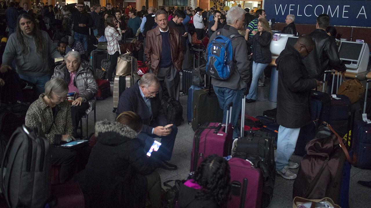 Stranded passenger describes 'chaos' at Atlanta airport