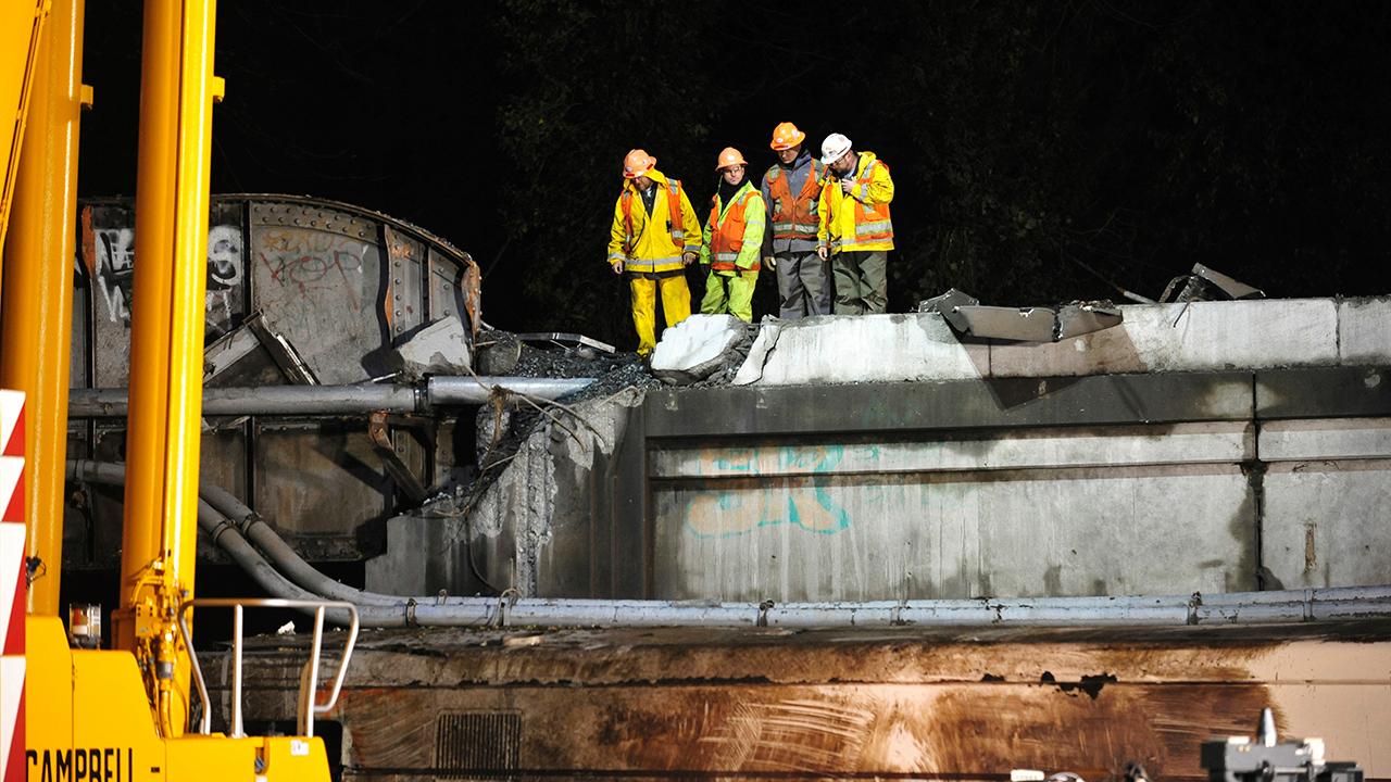 NTSB investigating if distraction played role in derailment