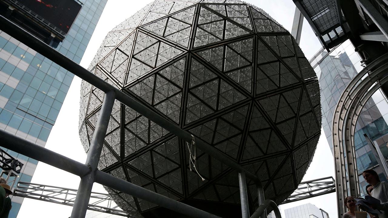 How the Times Square New Year's Eve ball is created