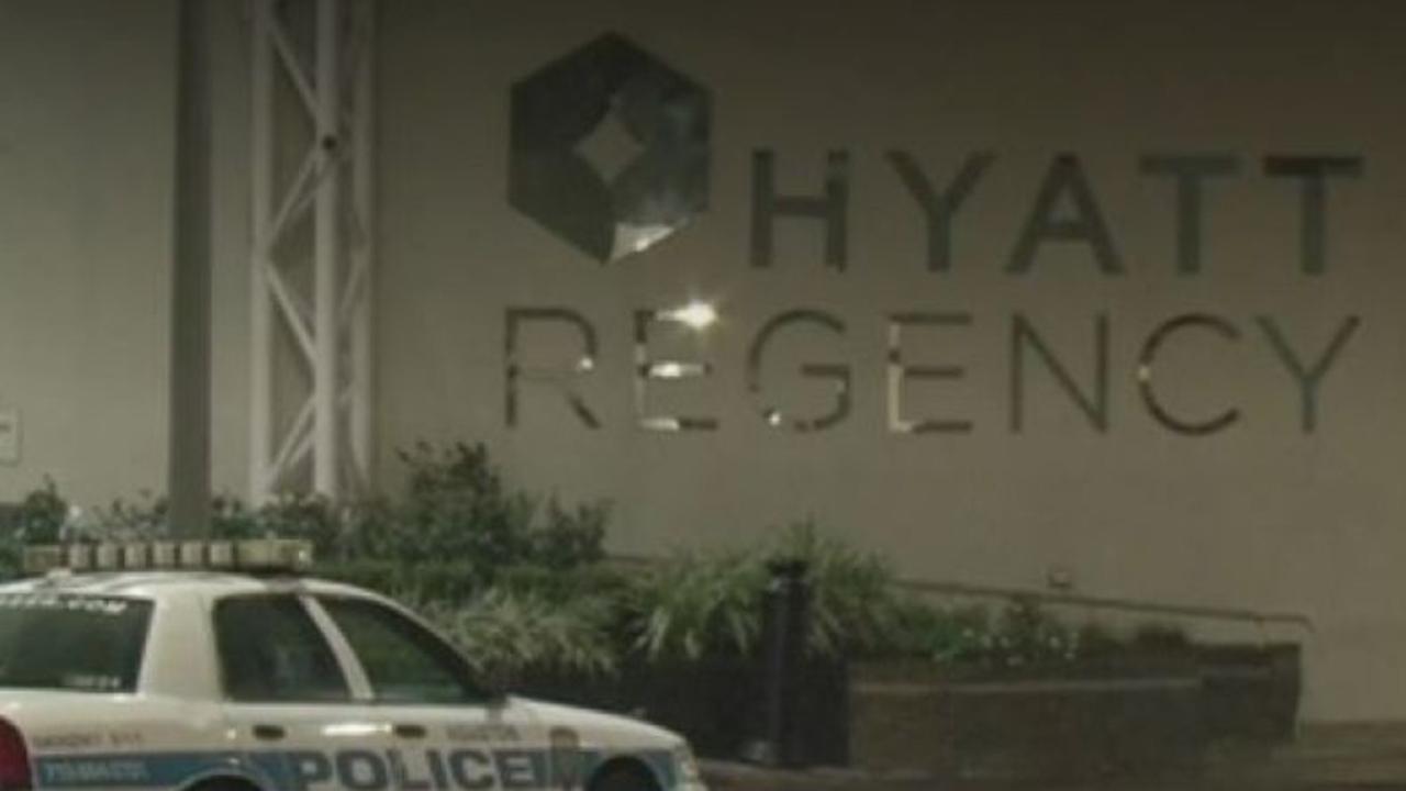 Man found with weapons arsenal in Houston hotel
