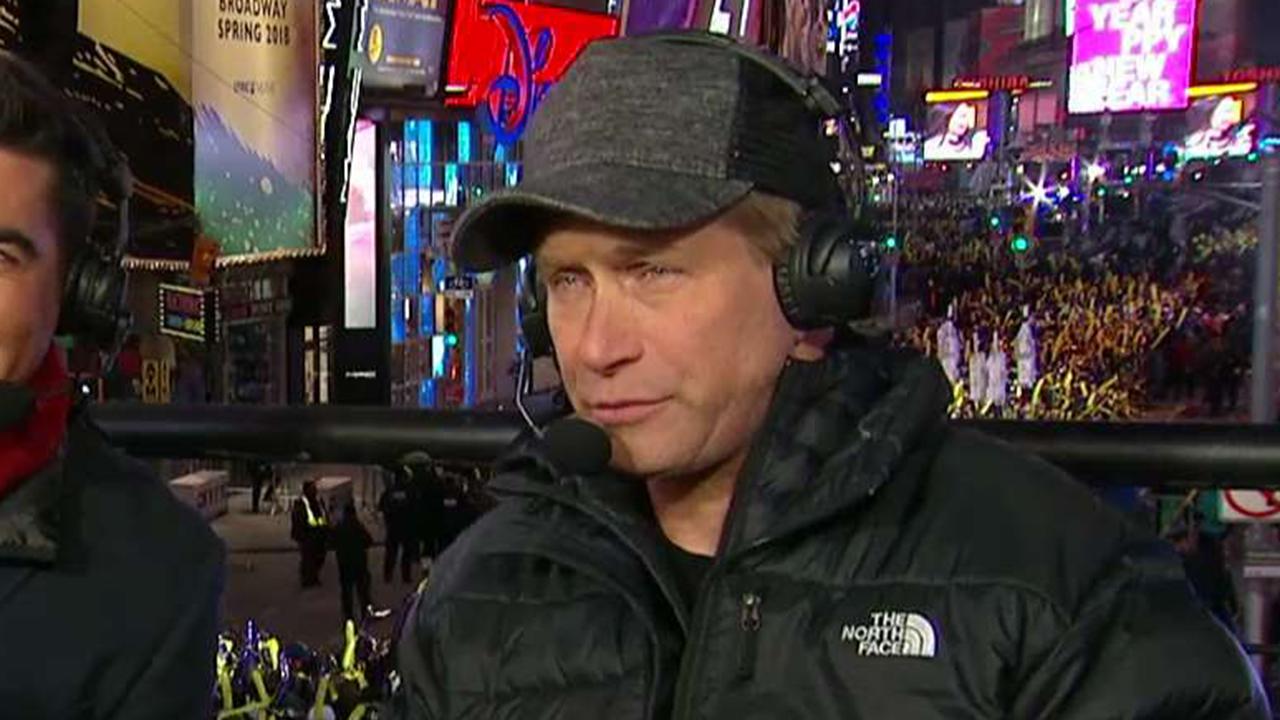 Stephen Baldwin talks to Jesse in Times Square