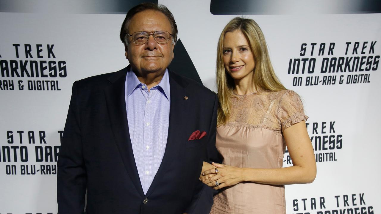 Mira Sorvino praises father Paul after Weinstein comment