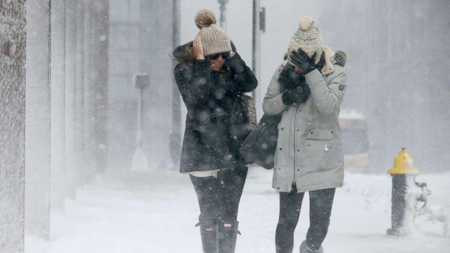 'Bomb cyclone' leaves thousands without power