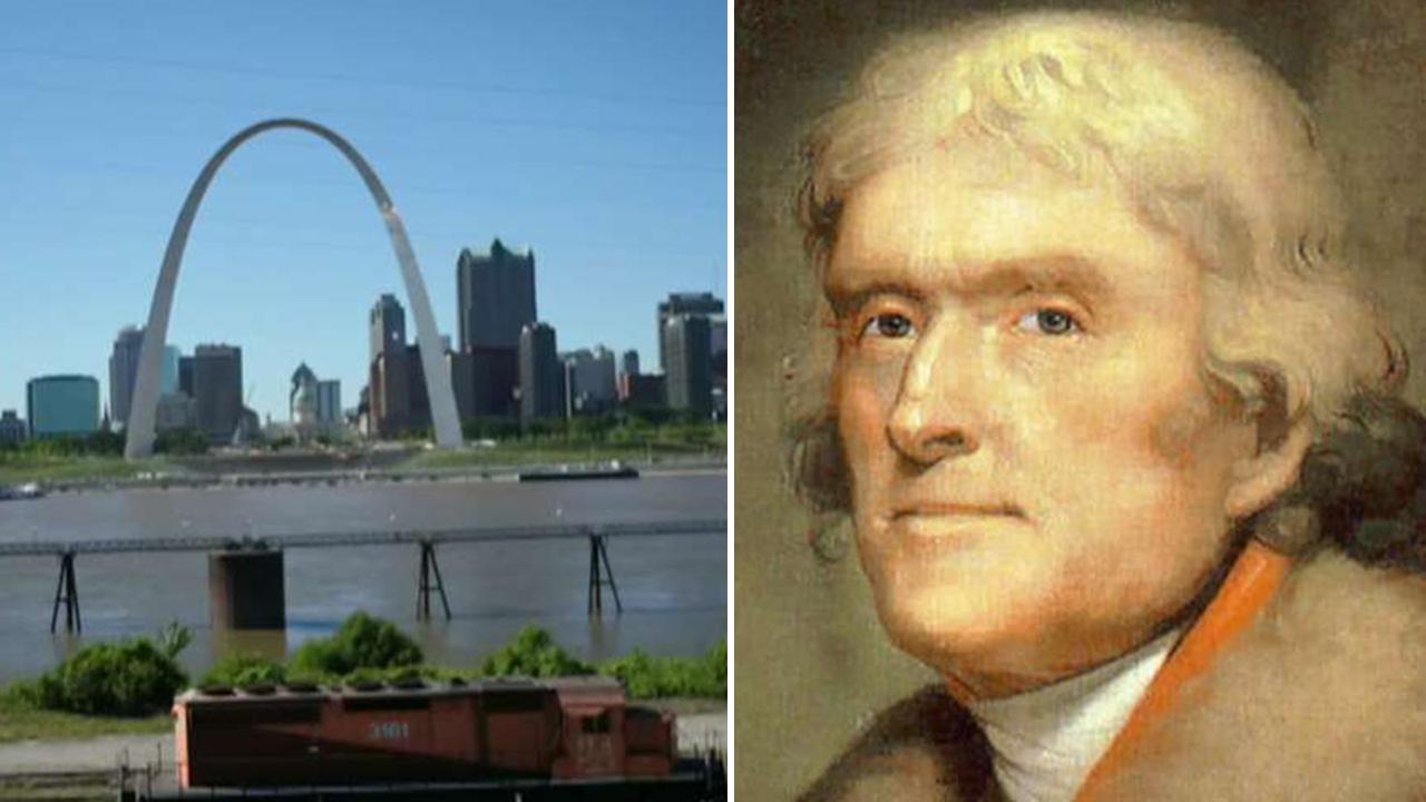 Senators push to scrub Jefferson's name from St. Louis arch