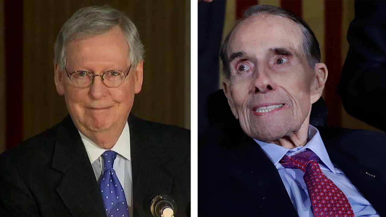 Sen. Mitch McConnell honors former Sen. Bob Dole