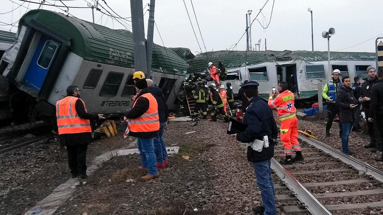 Crews search for survivors after deadly train crash in Italy