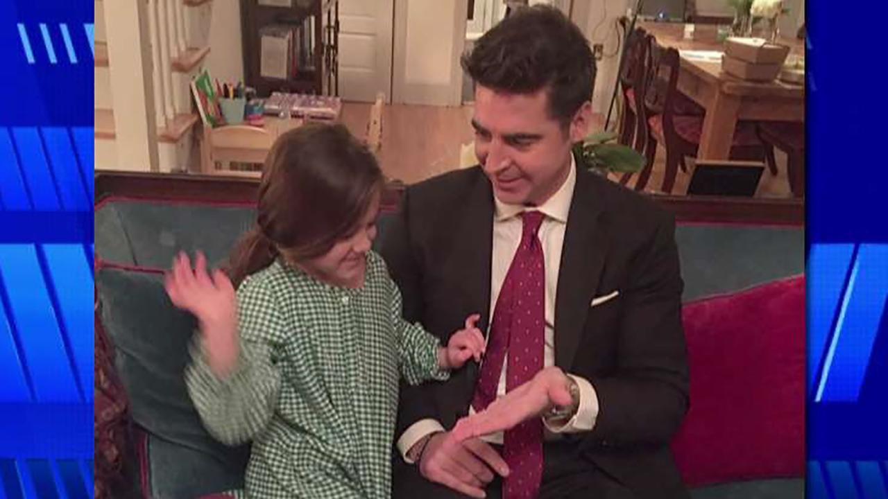 'Uncle Jesse' visits his niece in Washington