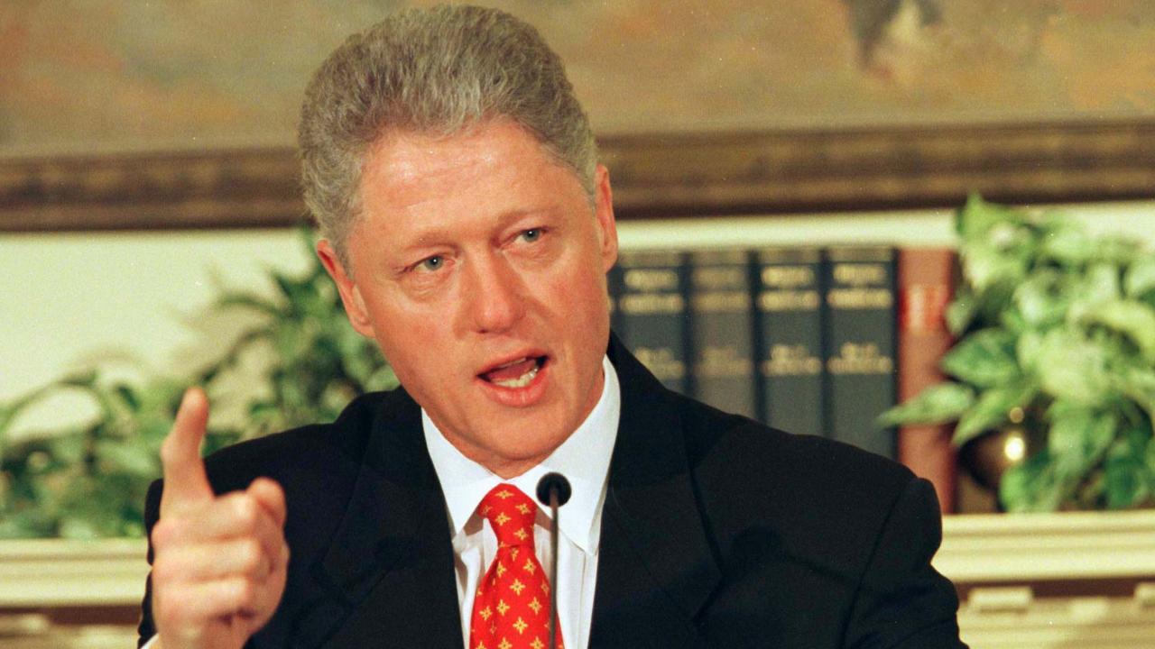 'Scandalous' preview: Bill Clinton denies Lewinsky affair