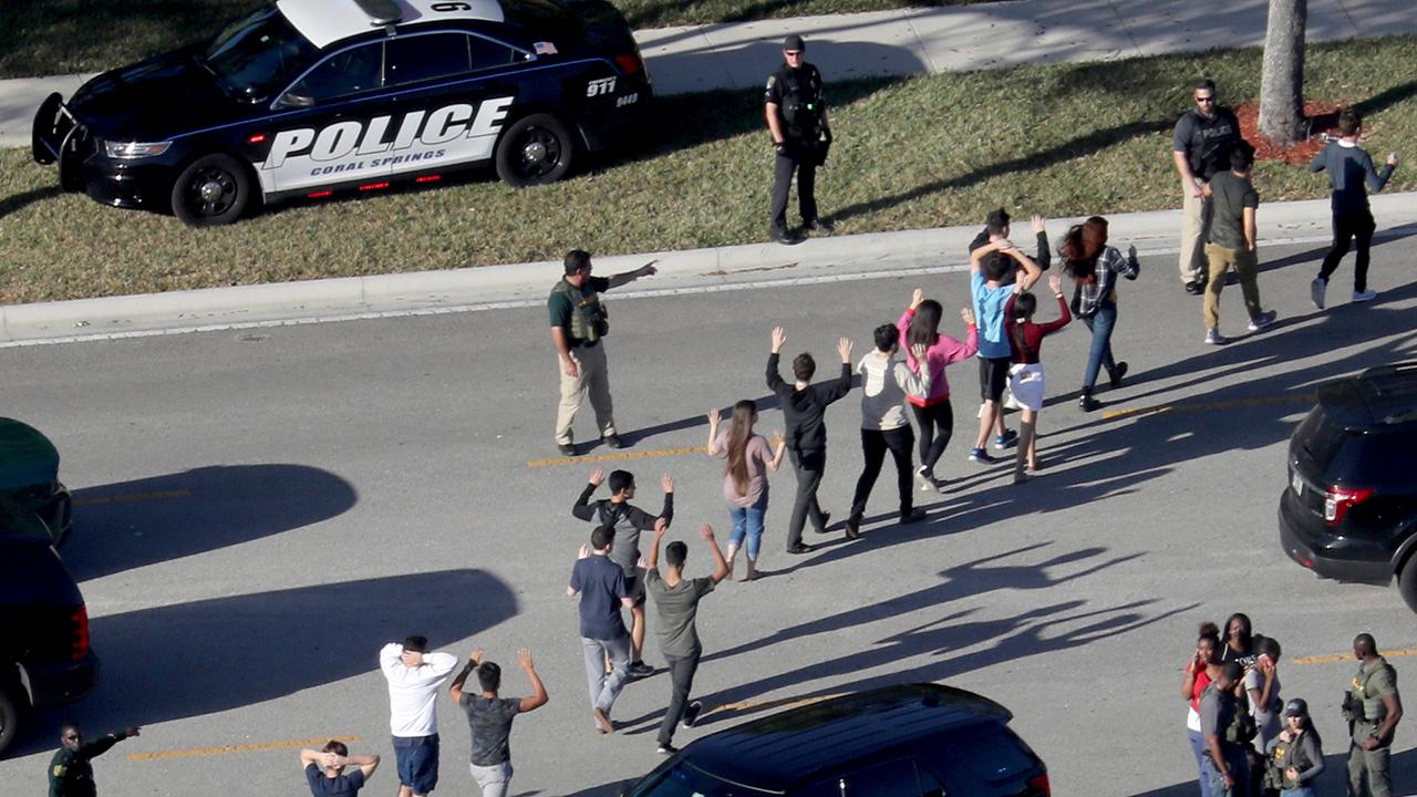 Florida gunmen armed with guns, gas masks and grenades