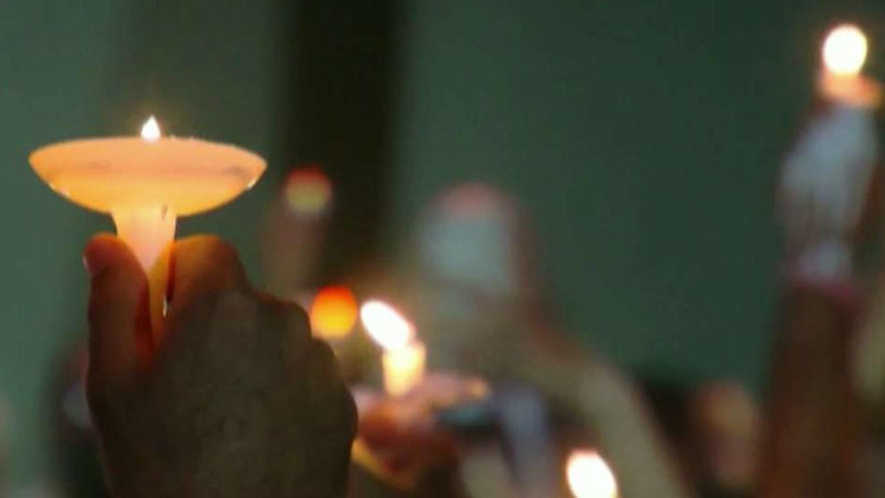 Vigil held for Florida shooting victims