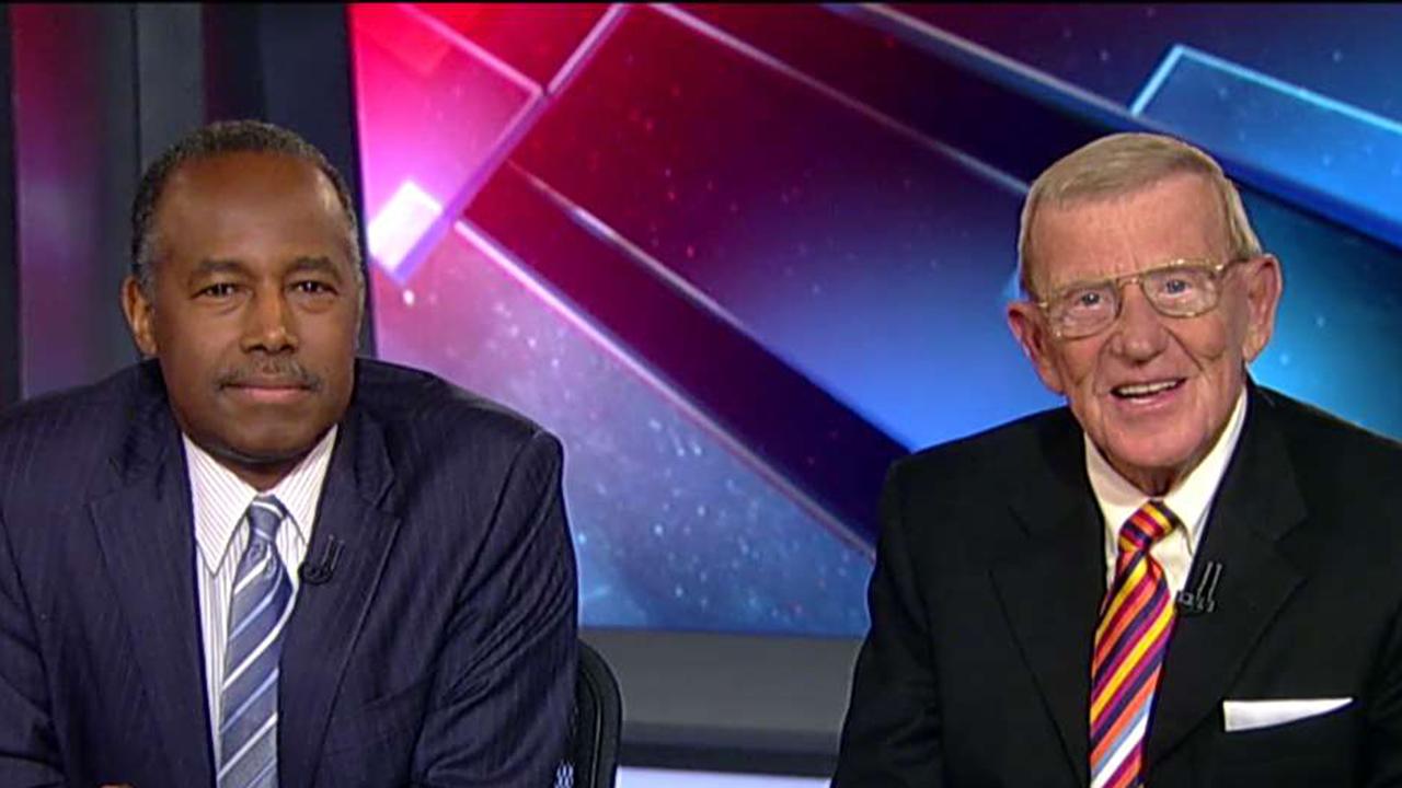 Lou Holtz teams with Ben Carson for a great cause
