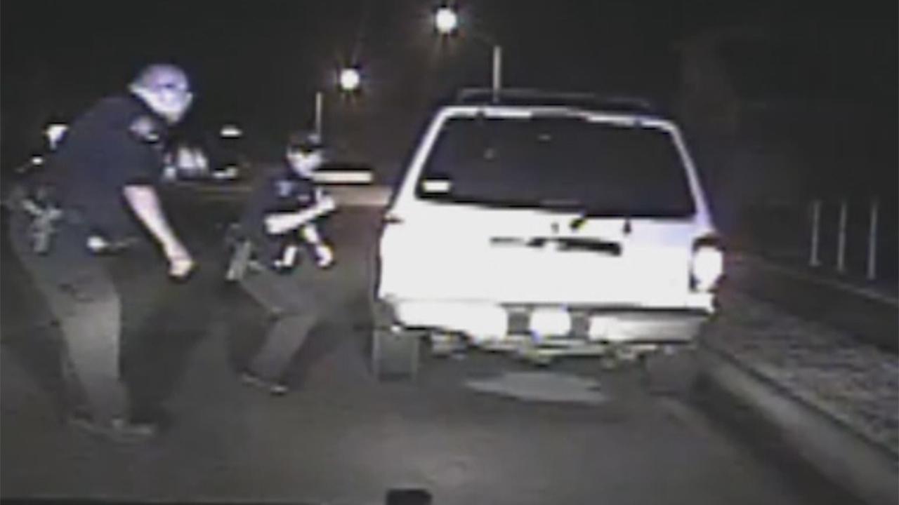 Deputy dragged by fleeing suspect nearly hit again 