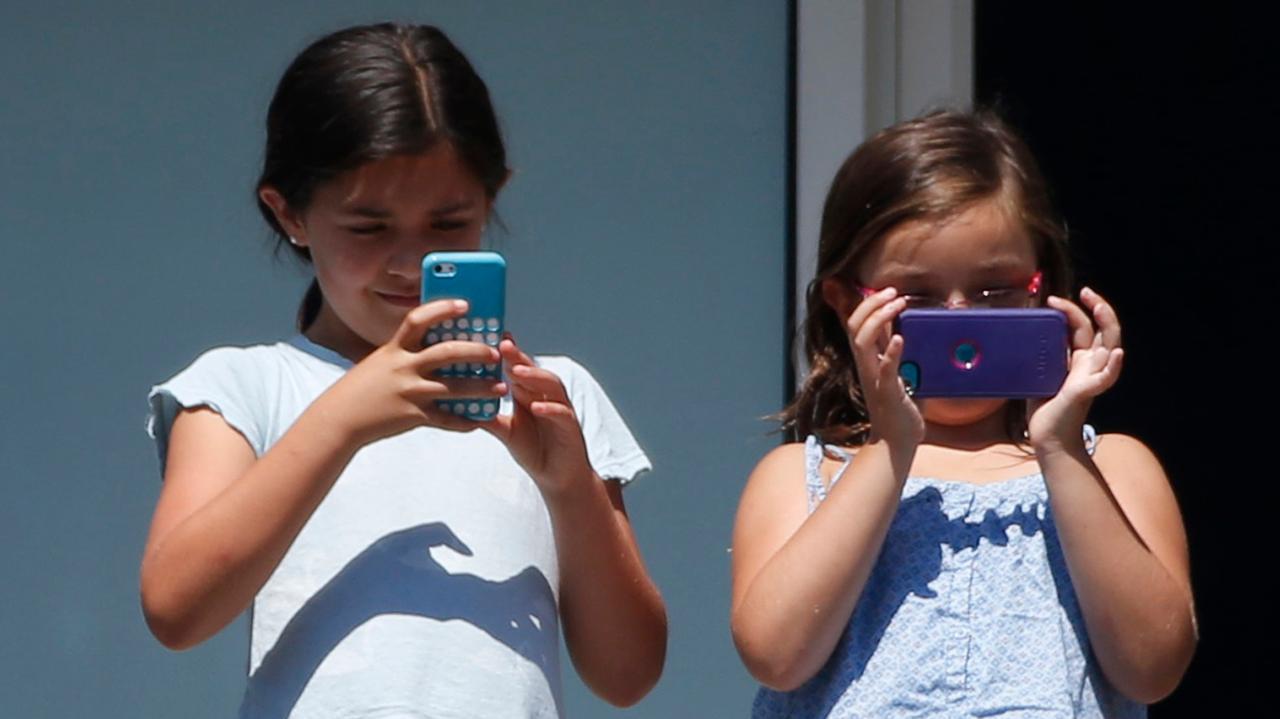 Parents worried about kids and phone addiction, report says