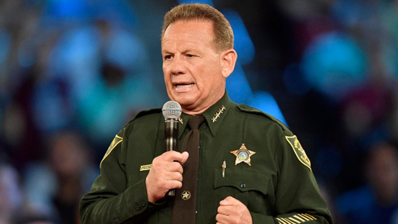 Florida sheriff says he won't resign over Parkland shooting