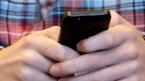 Should schools teach kids about sexting?