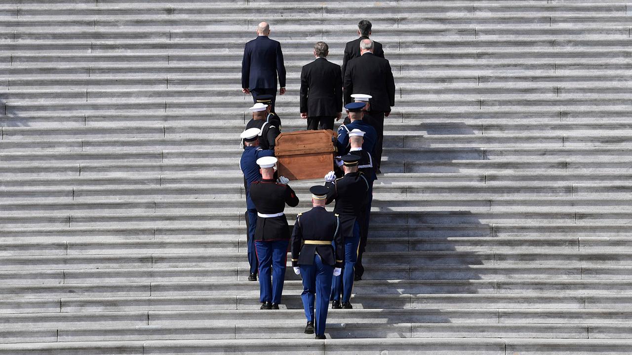 Billy Graham's casket arrives at the Capitol