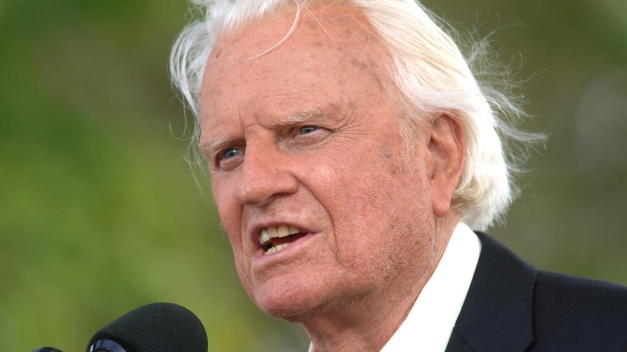 Juan Williams says Billy Graham is atop 'new Mount Rushmore'